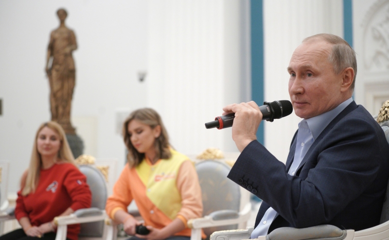 Президент провёл встречу с участниками общероссийской акции взаимопомощи «Мы вместе»