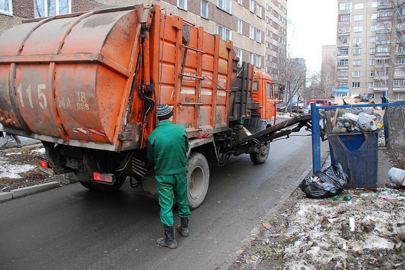 Освободить проезд мусоровывозящей техники можно с помощью  «Народного инспектора»
