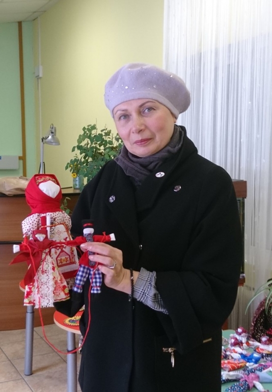 Виктория Олейникова поблагодарила за организацию выставки «Народная игрушка»
